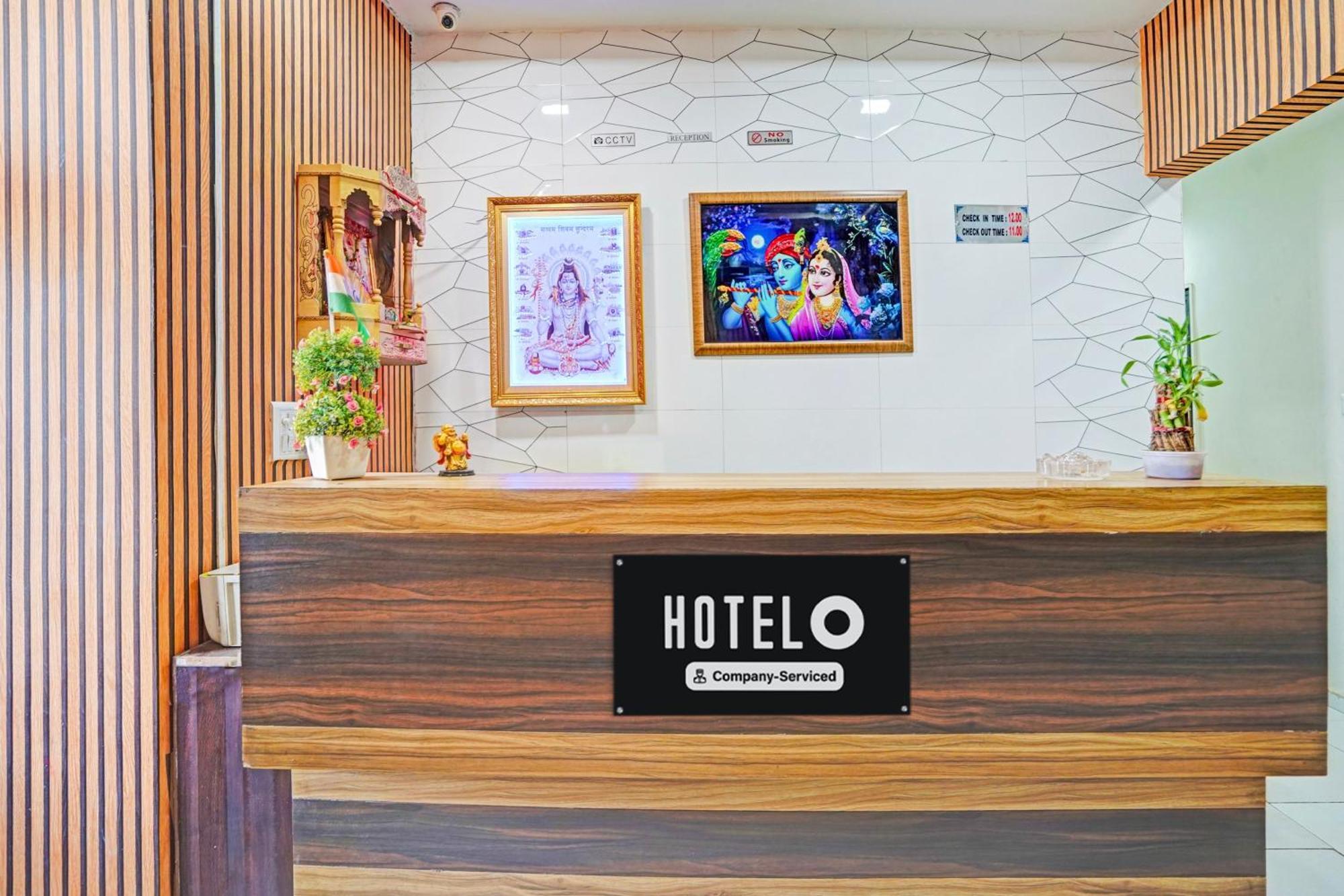 Hotel O S. G. Highway Formerly I Land Park Ahmedabad Eksteriør billede